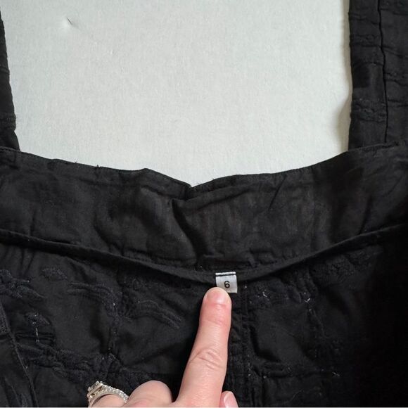 Johnny Was Cargo Multi Zipper Black Embroidered Pants Size 6 - Picture 3 of 9